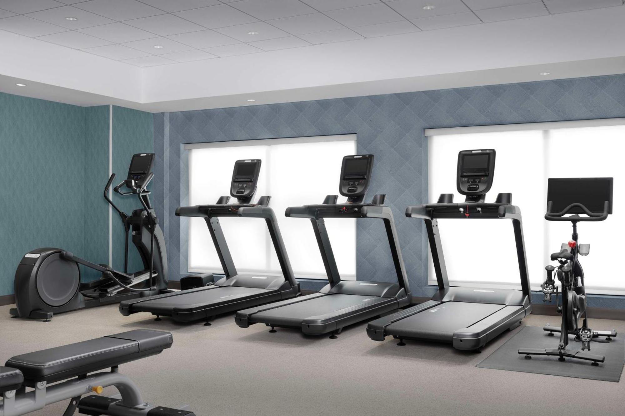 Home2 Suites By Hilton Falls Church Extérieur photo