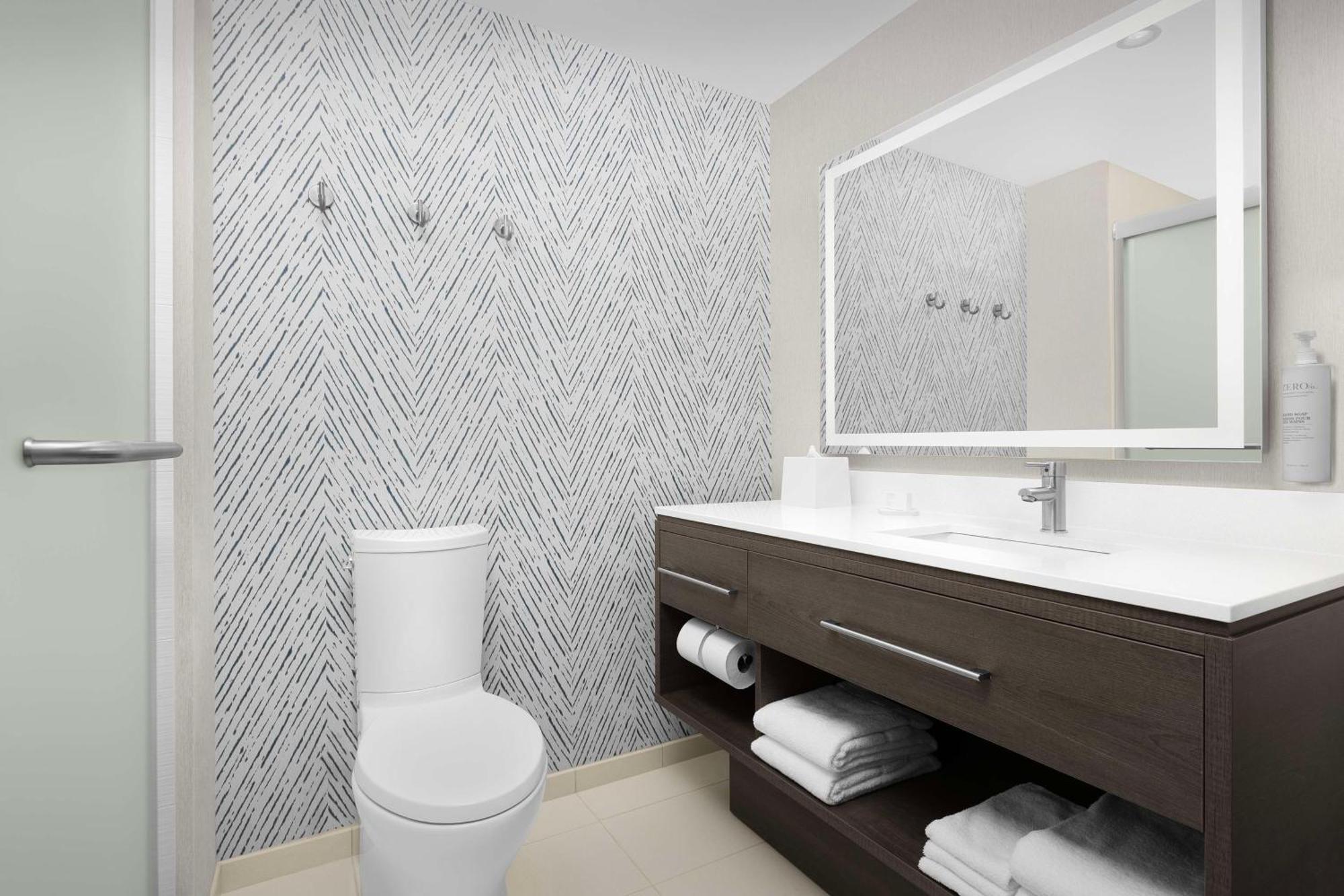 Home2 Suites By Hilton Falls Church Extérieur photo